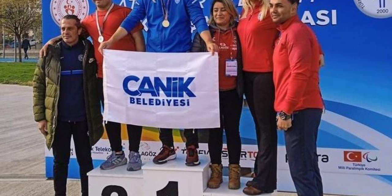 Ali Topaloğlu Disk Atmada Türkiye Rekoru Kırdı