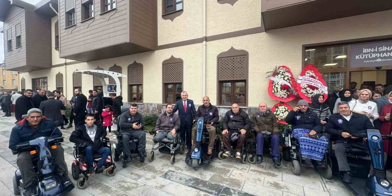 Sultanbeyli’de Engelsiz Yaşam Merkezi Açıldı