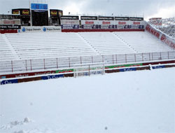 Avni Aker'de 32 santim kar birikti