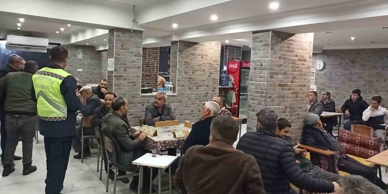 Jandarma Ekipleri Traktör Ve Motosiklet Sürücülerine Eğitim Verdi