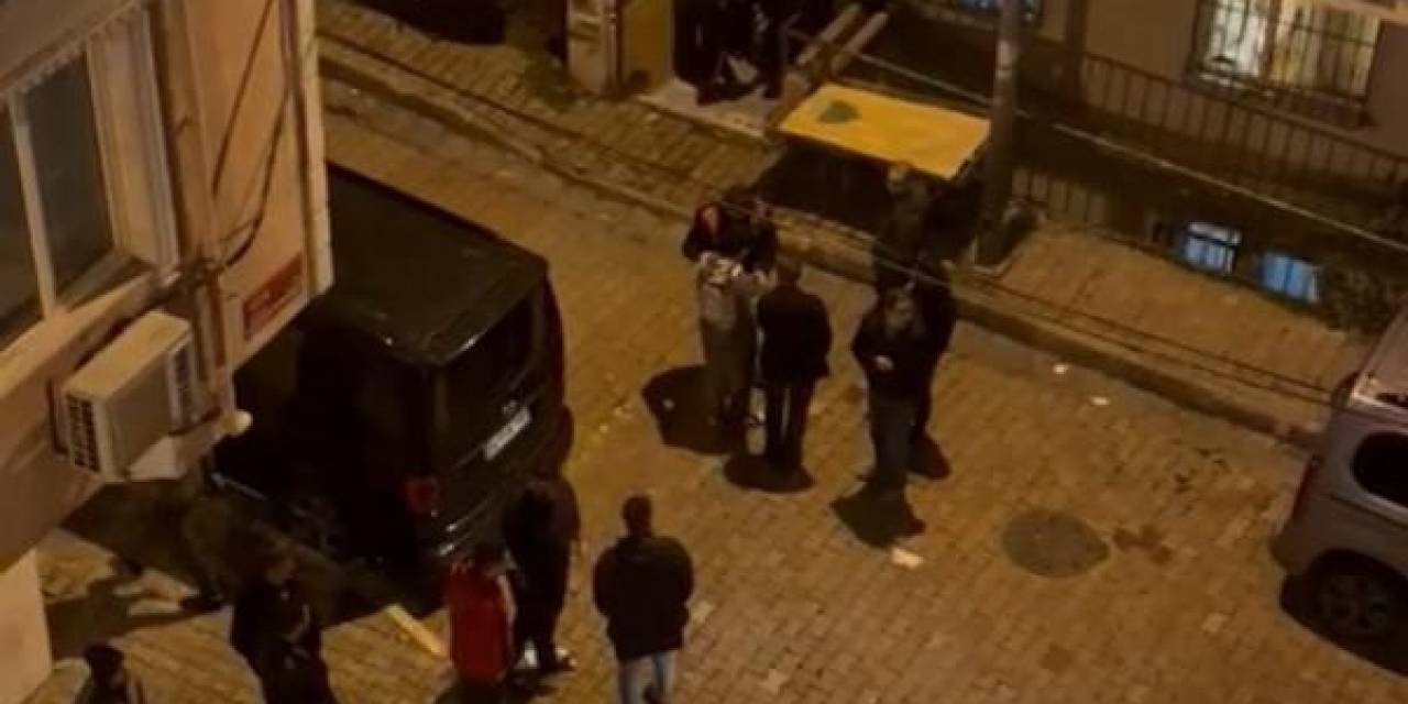 İstanbul’da Madde Bağımlısı Genç Annesini Darp Etti, Mahalleli Ayağa Kalktı