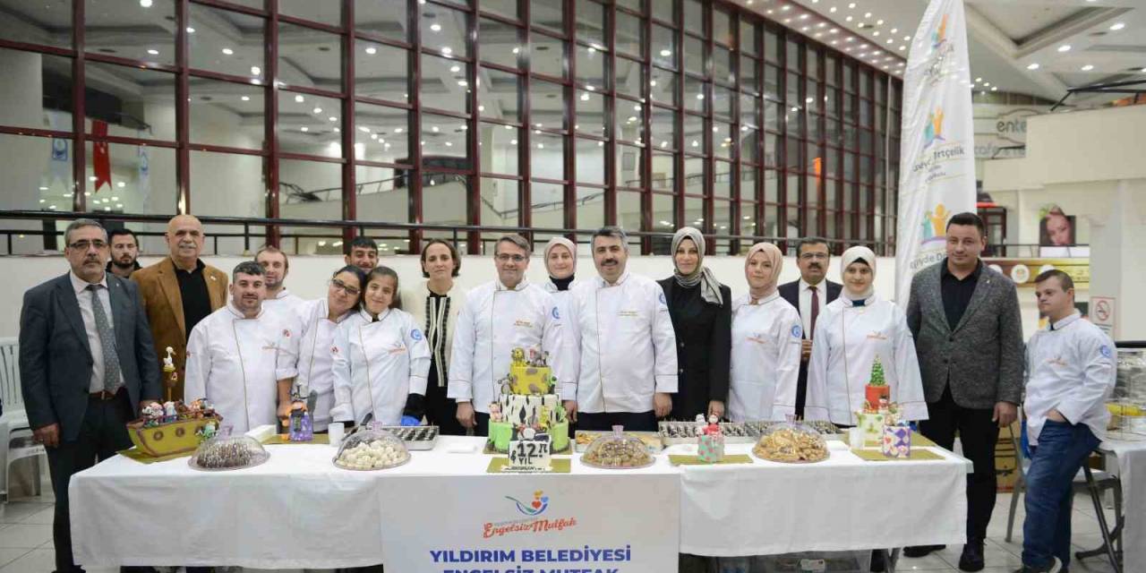 ‘Özel’ Solistler Gönüllerde Taht Kurdu