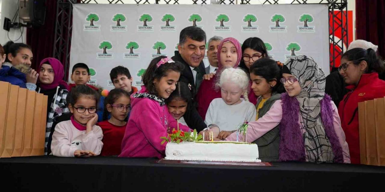Fadıloğlu, Engelli Öğrencilerin Doğum Günü Mutluluklarını Paylaştı