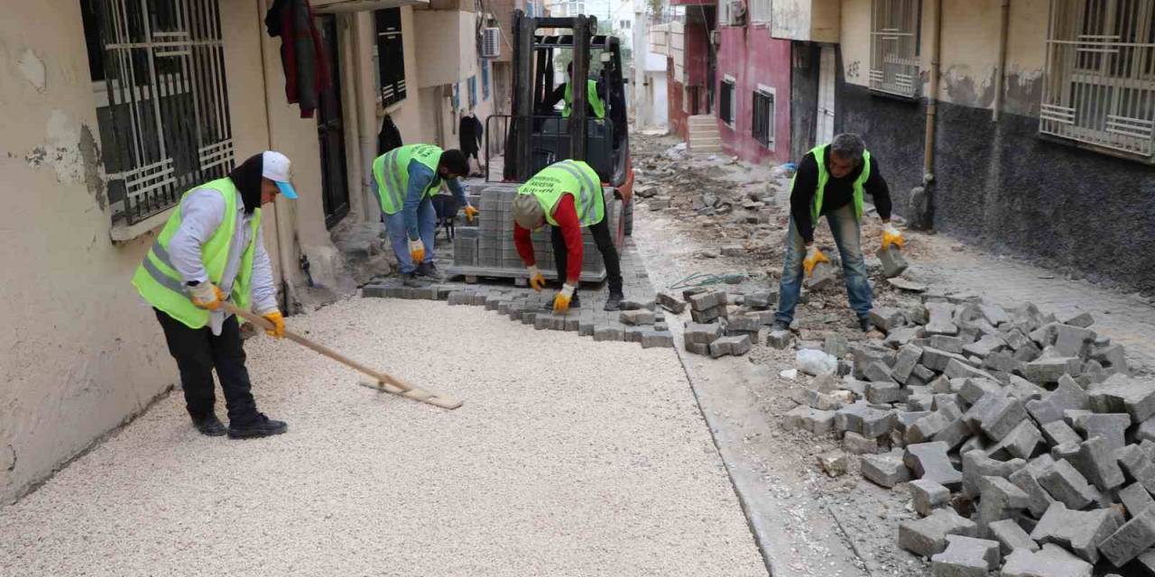 Haliliye’de Üstyapı Çalışmaları Sürüyor