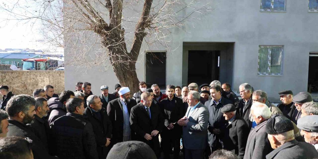 Vali Polat, Halefoğlu Köyünde