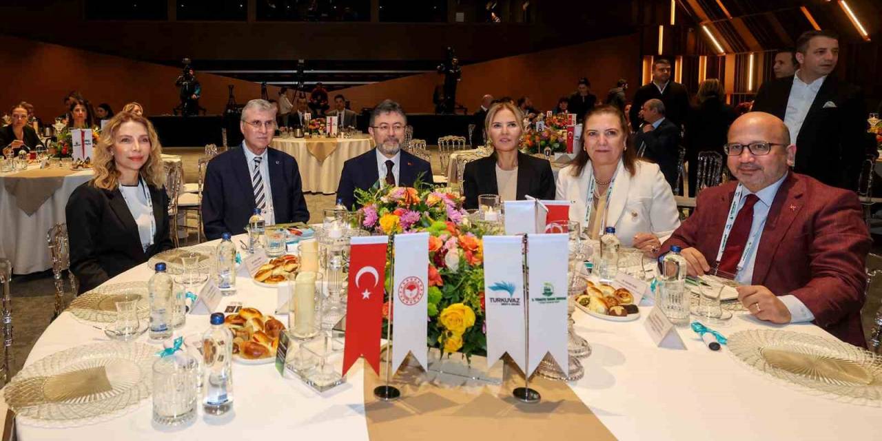 Yüce Türkiye’nin Tarım Zirvesinde: “Tarımın Geleceğini Sakarya’da İnşa Ediyoruz”