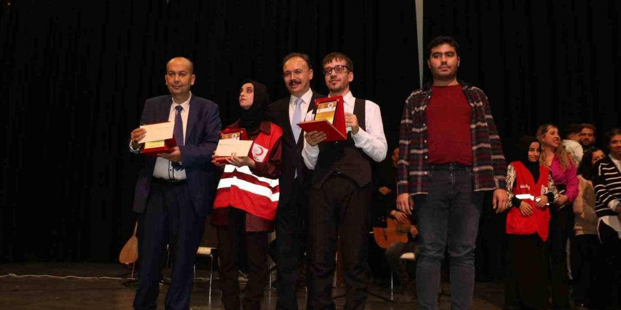 Siirt’te 7. Geleneksel Engelleri Aşta Gel Ses Yarışması Düzenlendi