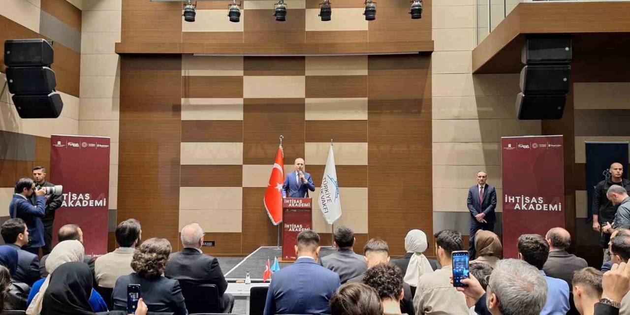 Tbmm Başkanı Kurtulmuş: “Filistin’deki Hastaneyi İsrail Bombaladı Bütün Dünya Seyretti İnsanlık Nerede"