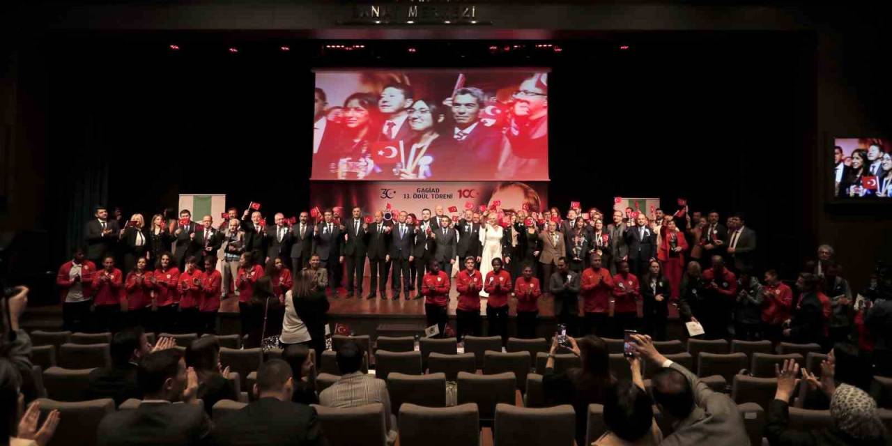 Kente Değer Katanlar Ödüllerini Aldı