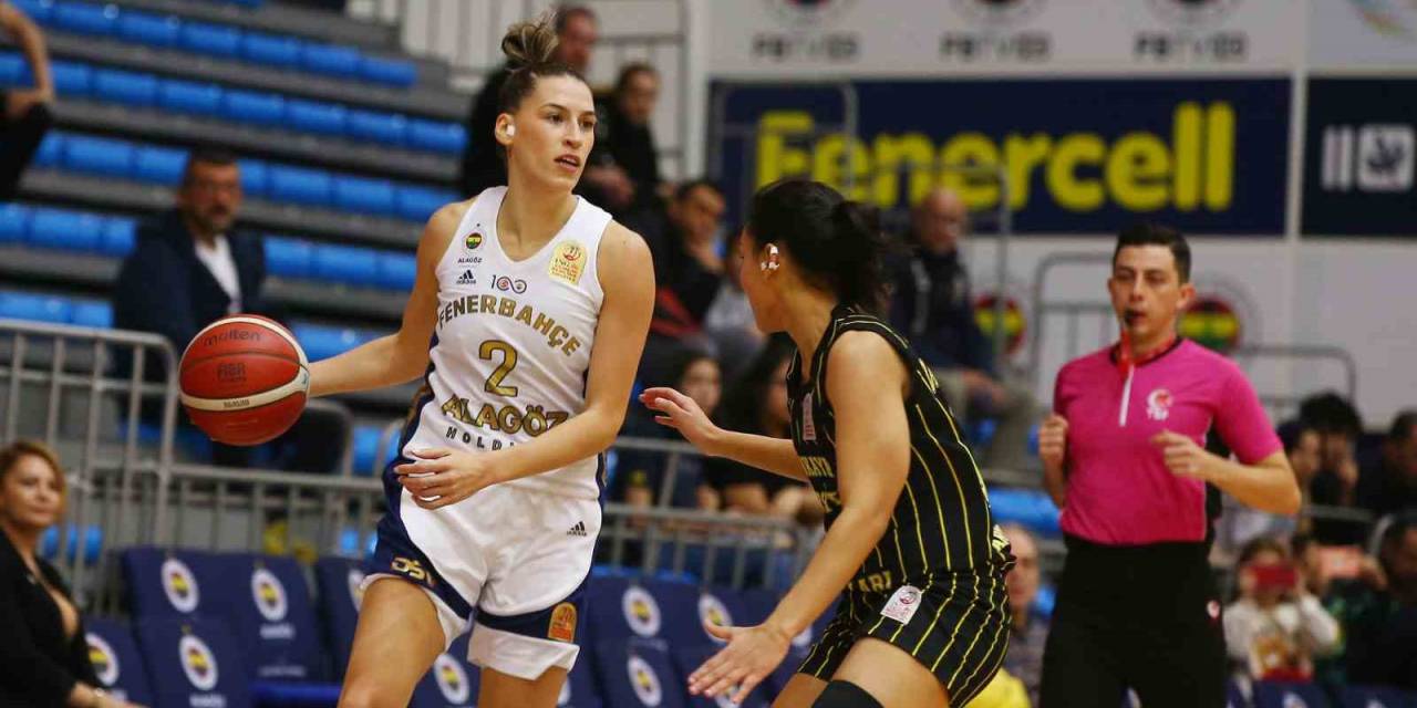 Kadınlar Basketbol Süper Ligi: Fenerbahçe: 111 - Çankaya Üniversitesi: 79