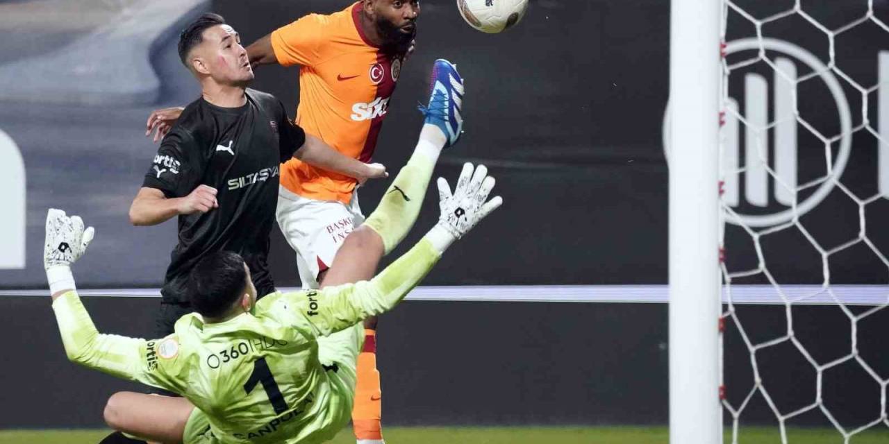 Cedric Bakambu 2. Golünü Attı