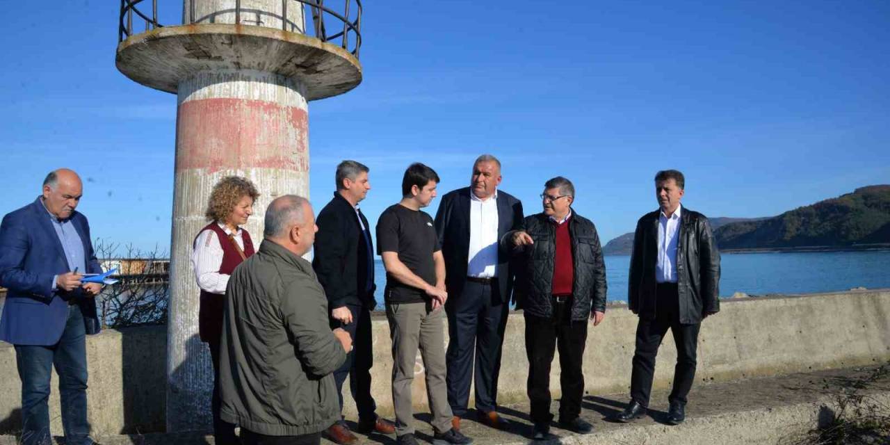 Türkeli’de Fırtınanın Vurduğu Limanlarda Hasar Tespit Çalışması