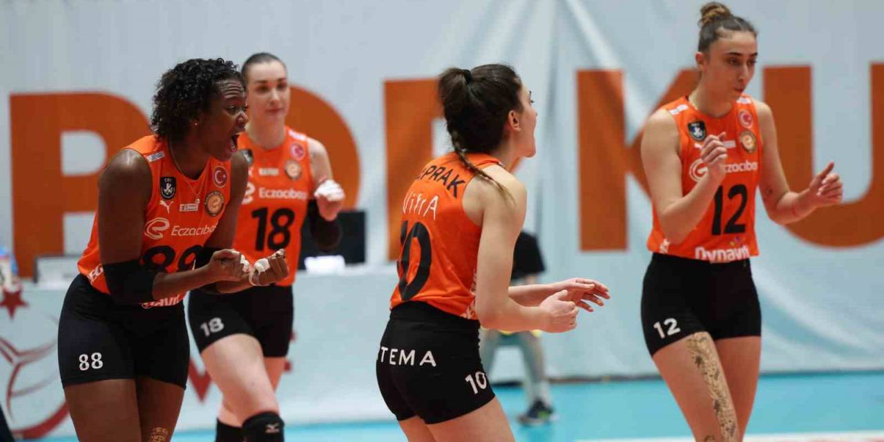 Eczacıbaşı Dynavit, Evinde Üç Puanın Sahibi Oldu