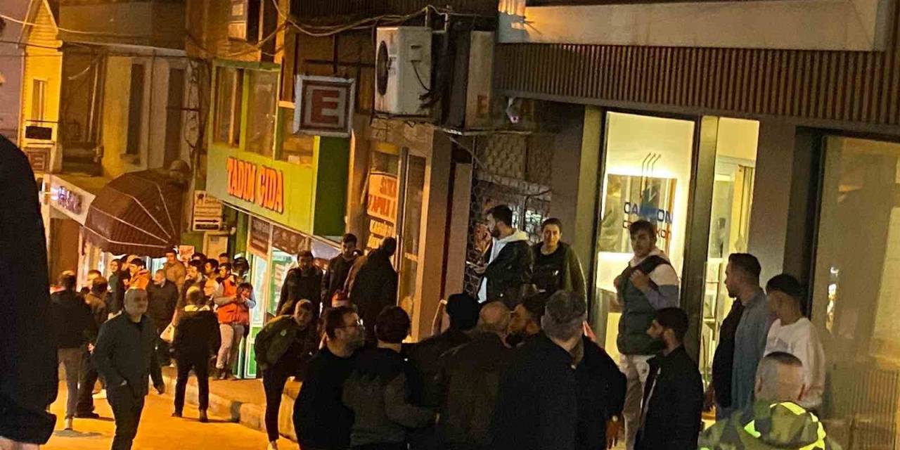 Gürültü Tartışması Taşlı, Sopalı Kavgaya Dönüştü