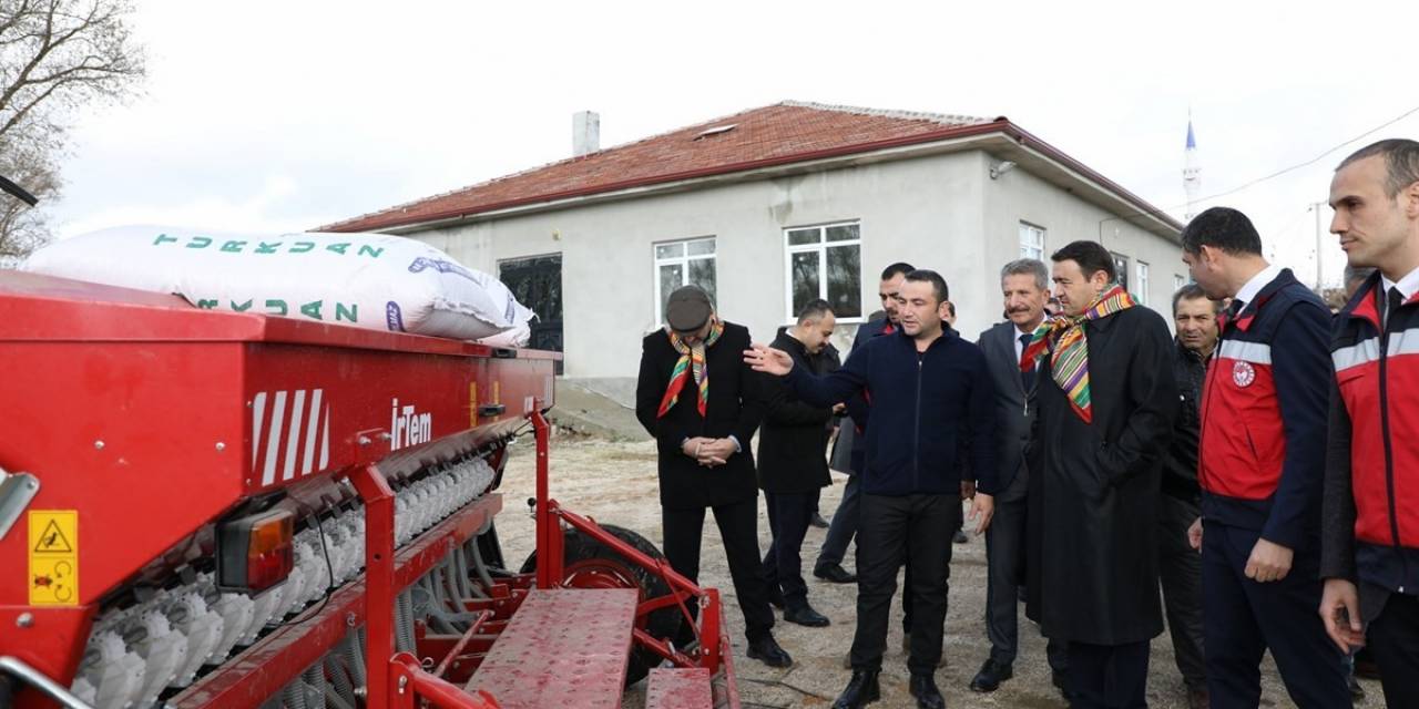 Tarımda Modern Uygulamalarla Köyler Verimli Ürün Elde Ediyor