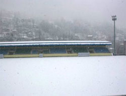 Rize'de Futbola KAR ENGELİ