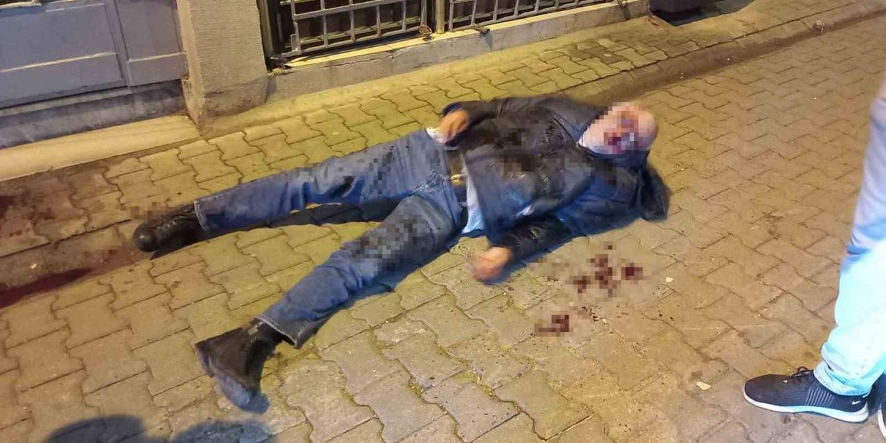 Sokak Ortasında Öldüresiye Dövüldü