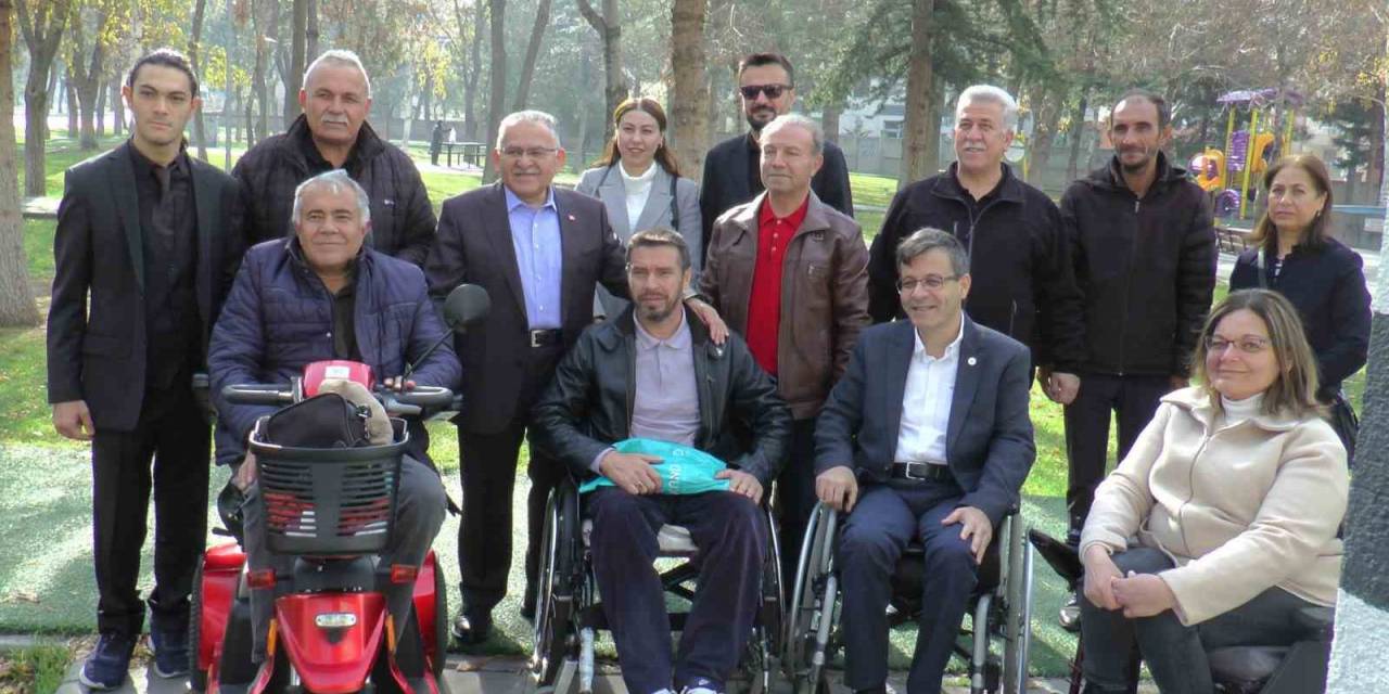 Asos’dan Engelliler Günü’nde Çorba İkramı