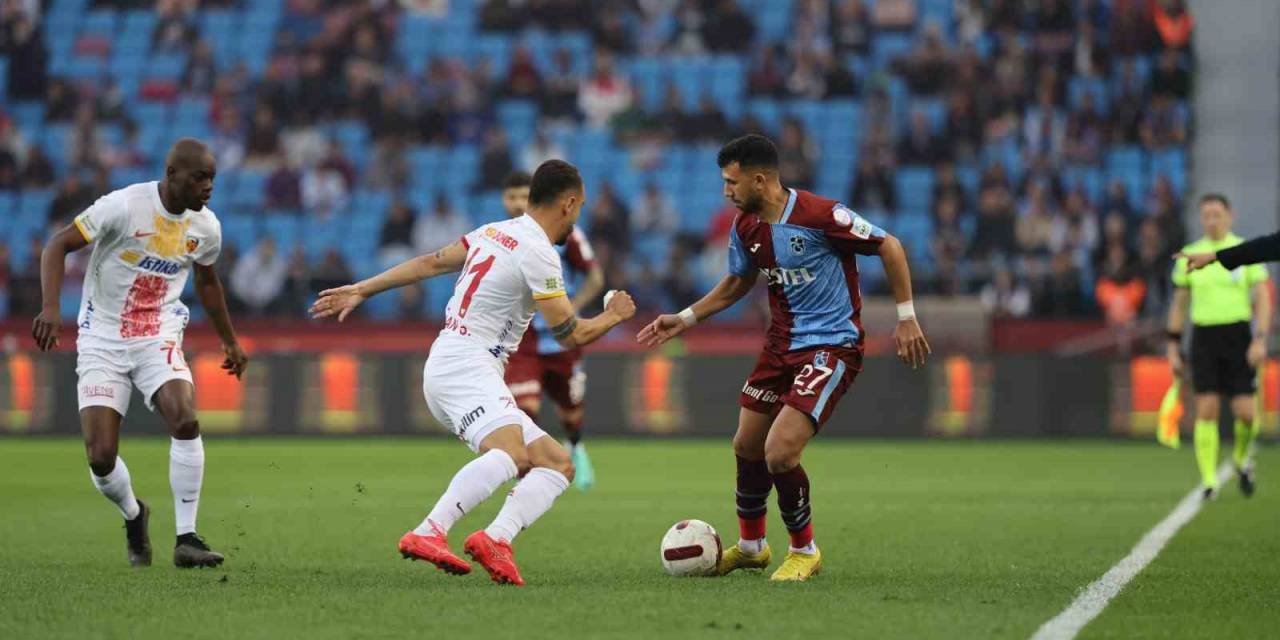 Trendyol Süper Lig: Trabzonspor: 0 - Kayserispor: 0 (İlk Yarı )