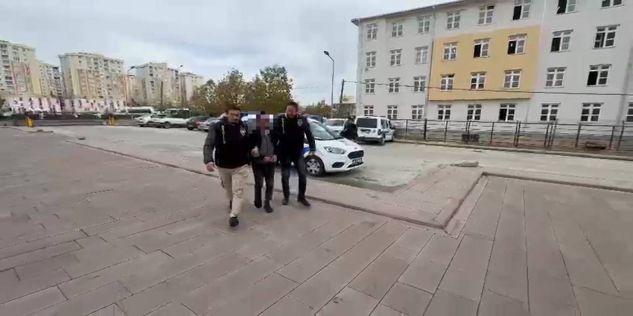 Kendini Kaçırılmış Gibi Gösterip Babasından Fidye İstedi