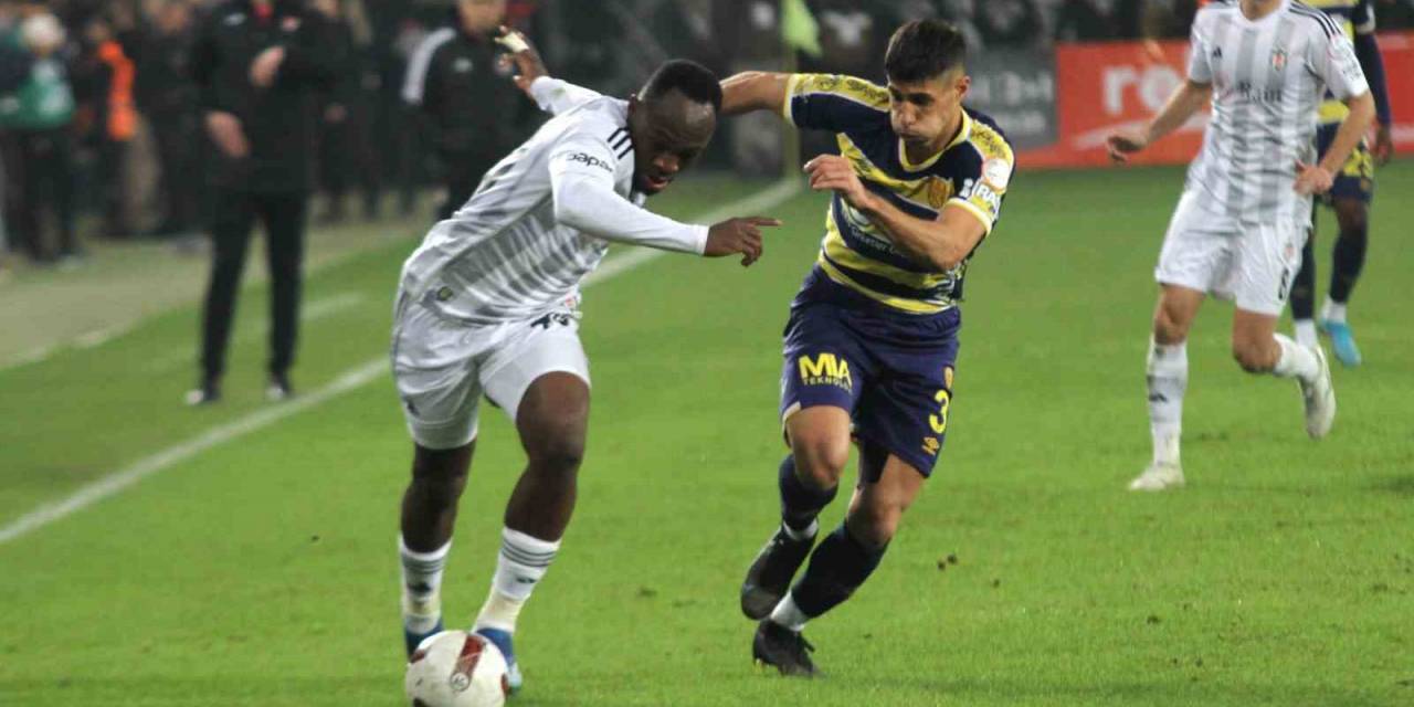Trendyol Süper Lig: Mke Ankaragücü: 1 - Beşiktaş: 0 (İlk Yarı)