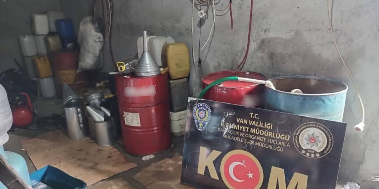 Van’da Gümrük Kaçağı Malzemeler Ele Geçirildi