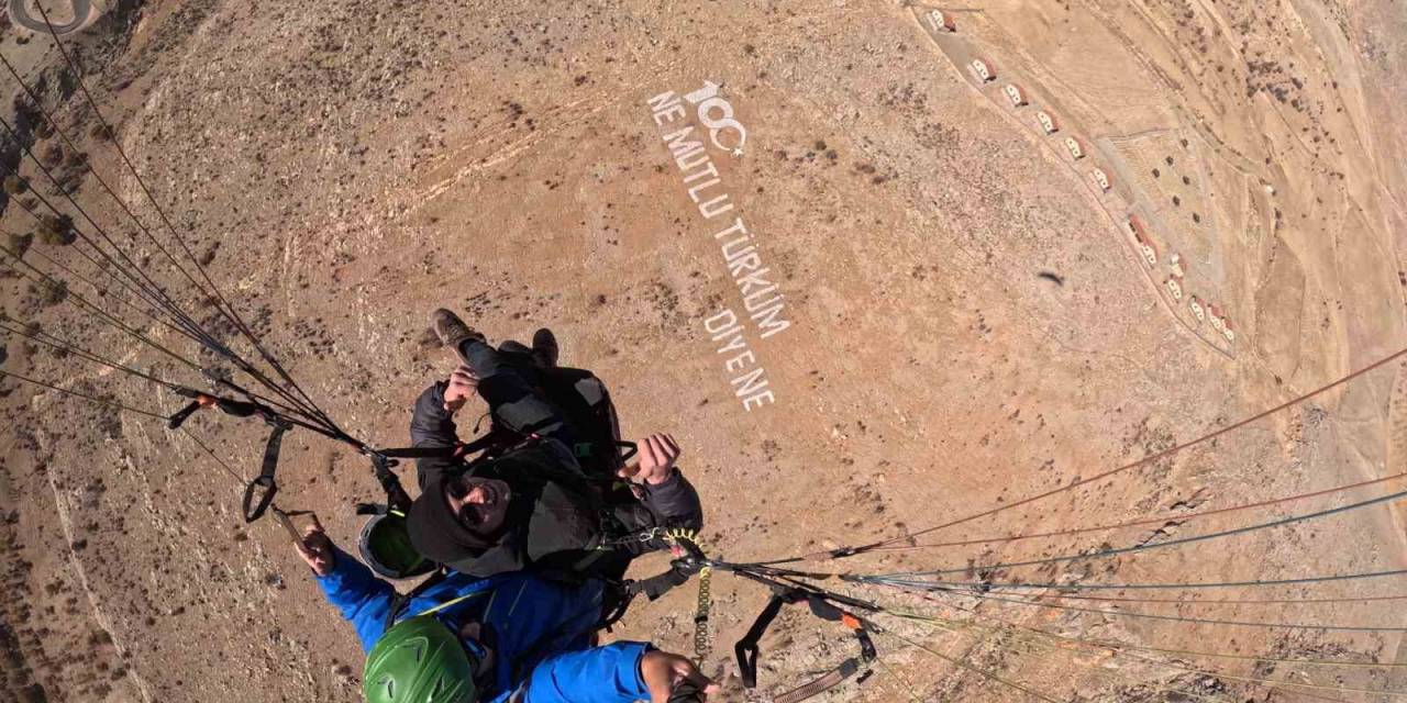 100’üncü Yıl Uçuşlarına Fransa’dan Katıldı