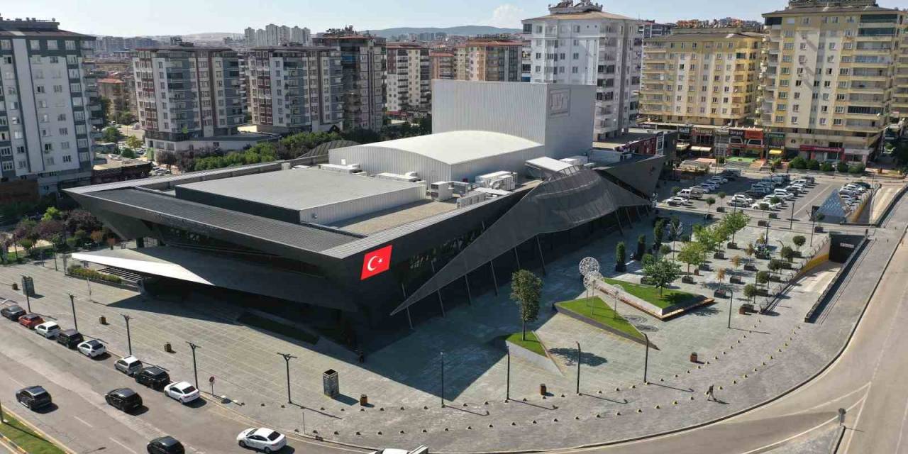 D.t. Şehitkamil Sahnesi’ne ‘Sanat’ Ödülü