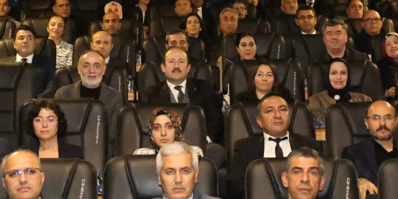 Öğretmenler ’aybüke: Öğretmen Oldum Ben’ Filmini İzledi