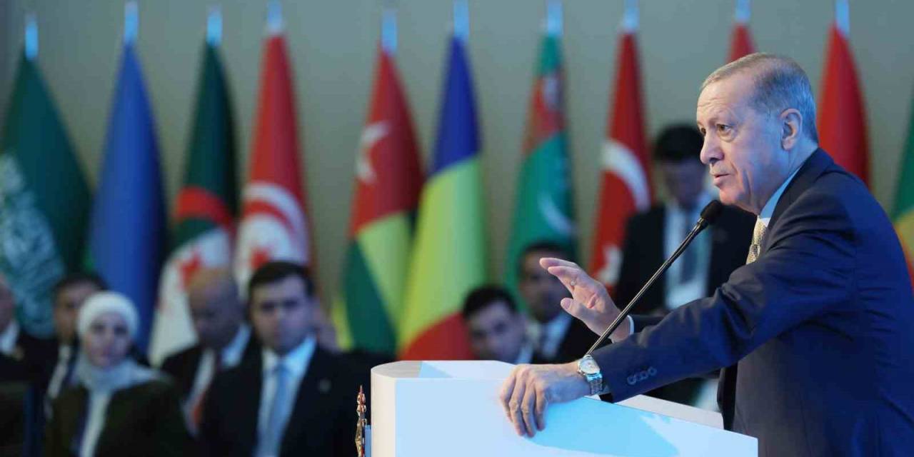 Cumhurbaşkanı Erdoğan: "Batı’da Yaşayan Müslümanlara Yönelik Saldırılar Artıyor"