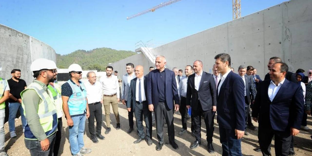 Bakan Ersoy’dan Chp Genel Başkanı Özel’e: "Emek Hırsızlığı Yapmasın"