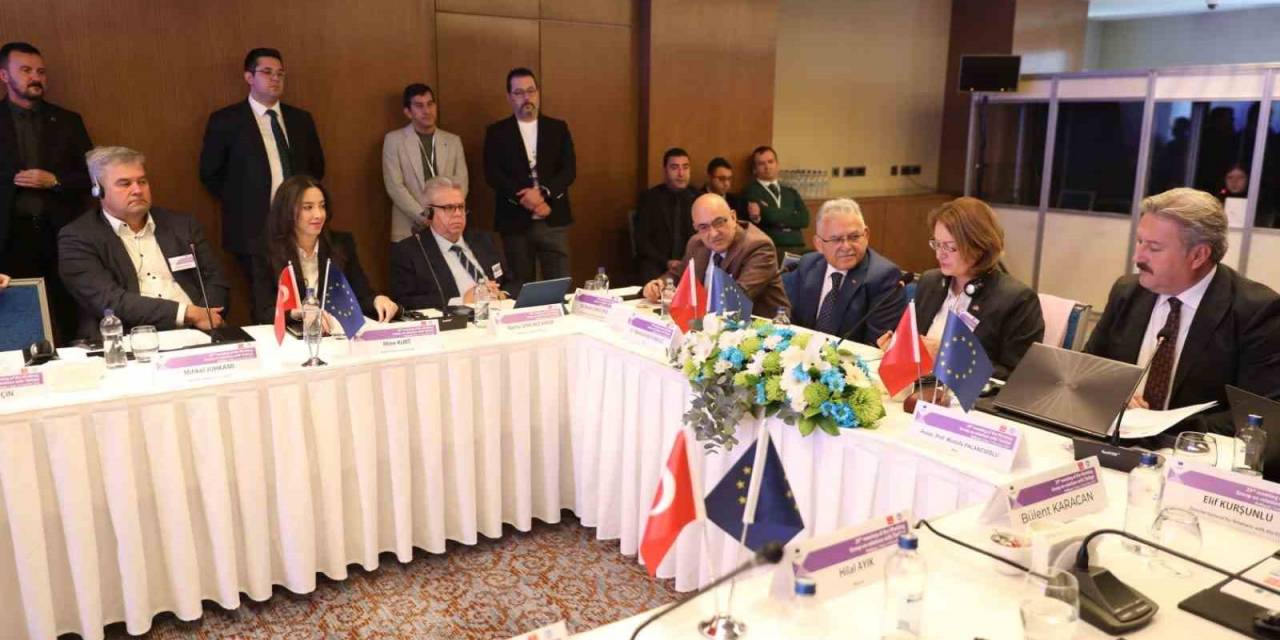 Palancıoğlu: "Filistin İçin Ab’nin Üzerine Düşeni Yapması Gerekir"