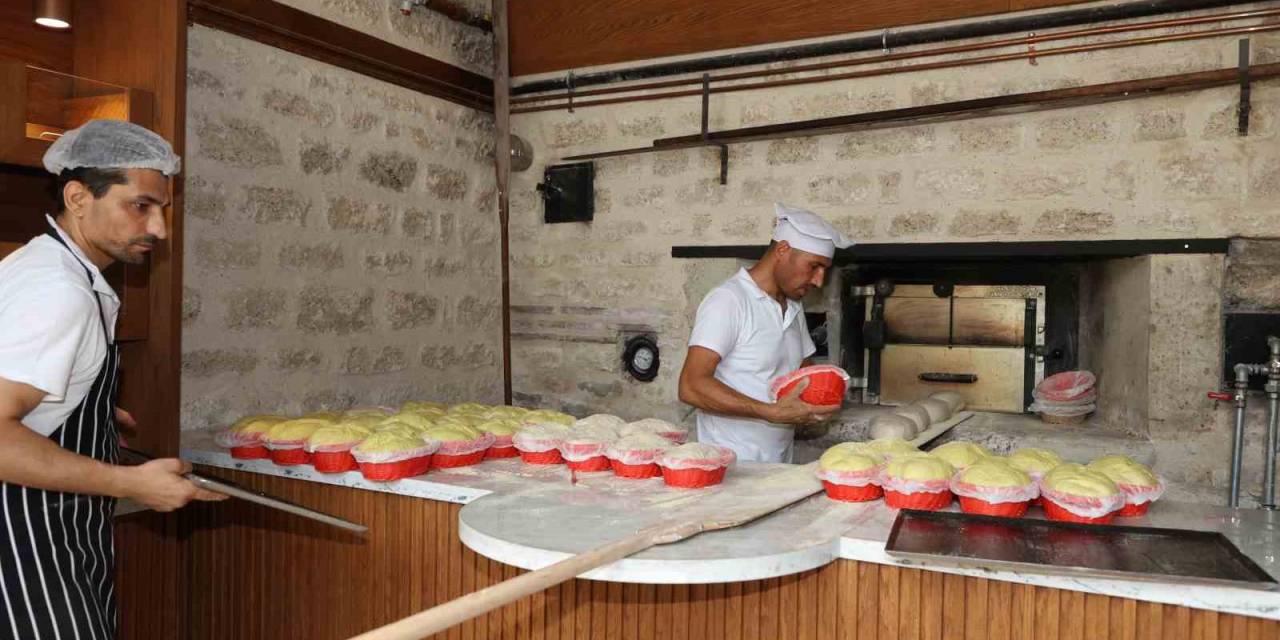 Zeytinburnu Tarihi Merkezefendi Fırını’nda “Geleneksel Ekmek Atölyesi” Başlıyor