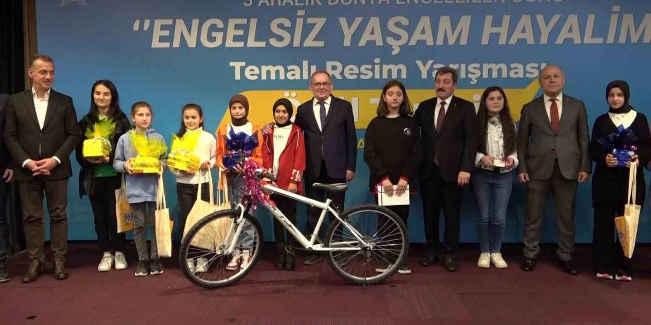 "Engelsiz Yaşam Hayalim" Resim Yarışmasının Kazananları Ödüllerini Aldı