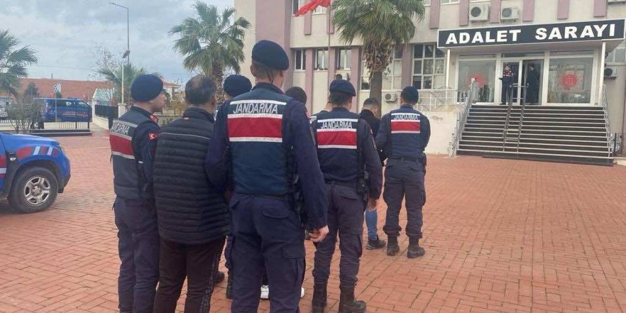 Ayvalık’ta Jandarma 6 Organizatör 21 Düzensiz Göçmen Ele Geçirdi