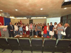 Trabzon’da Kadın Ve Demokrasi Paneli Yapıldı