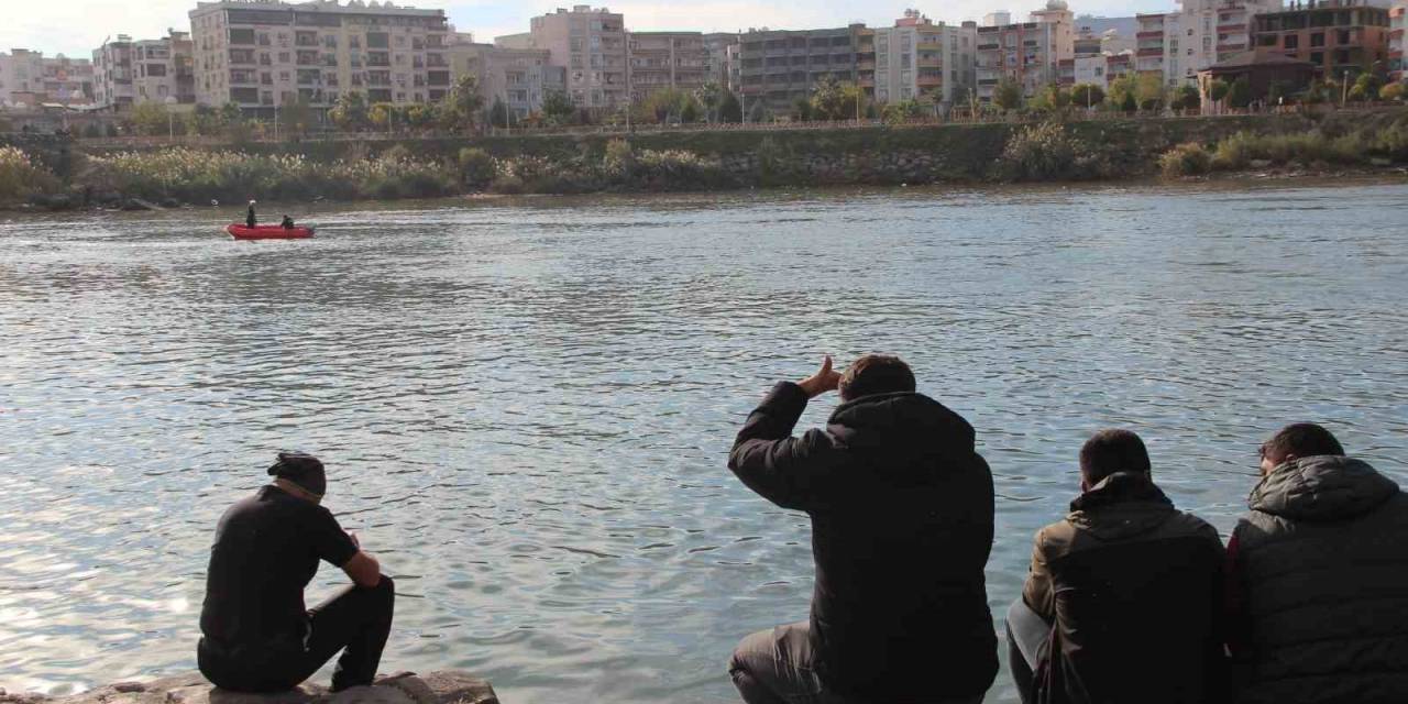 Dicle Nehri’nde Kaybolan Kızı Arama Çalışmaları Devam Ediyor
