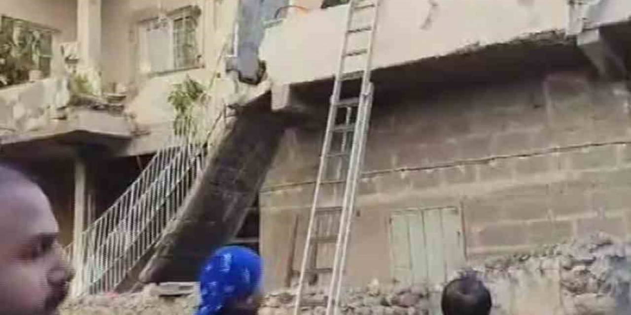 Üzerine Merdiven Çöken İnşaat İşçisi Hayatını Kaybetti