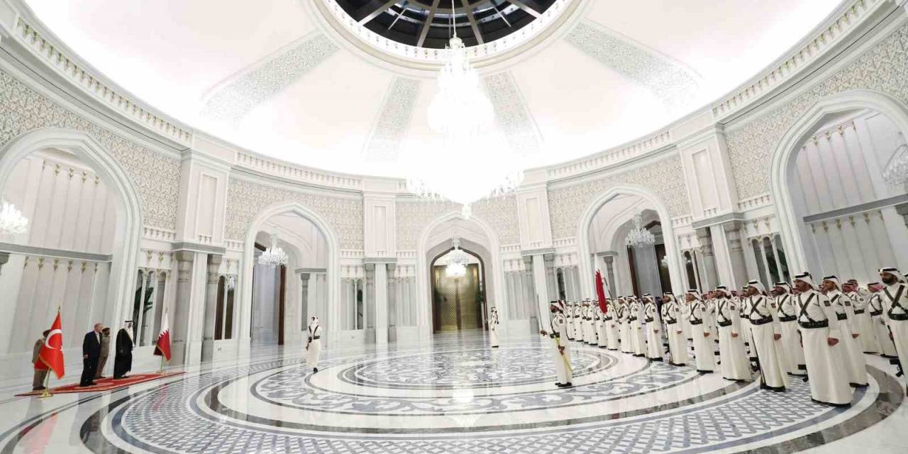 Cumhurbaşkanı Erdoğan, Katar Emiri Al Thani İle Bir Araya Geldi