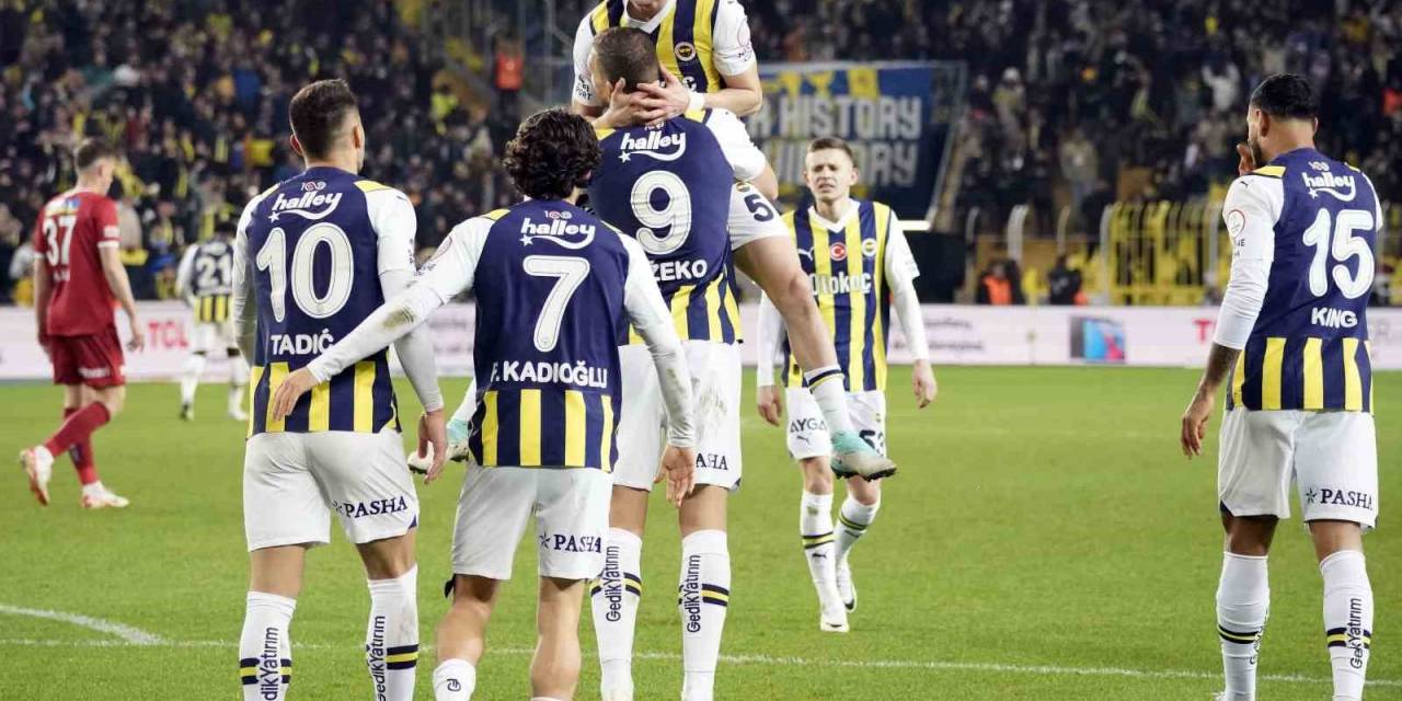 Trendyol Süper Lig: Fenerbahçe: 4 - Sivasspor: 1 (Maç Sonucu)