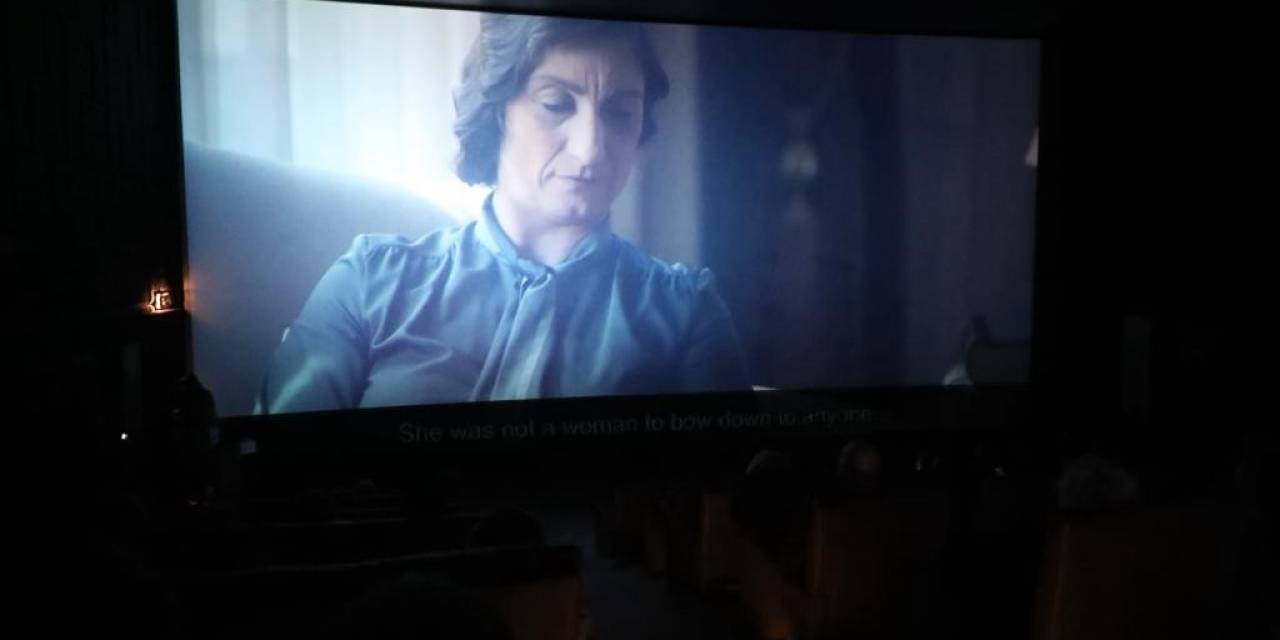 Kadınların Mücadelesini Anlatan Belgesel İzmitlilerle Buluşturuldu