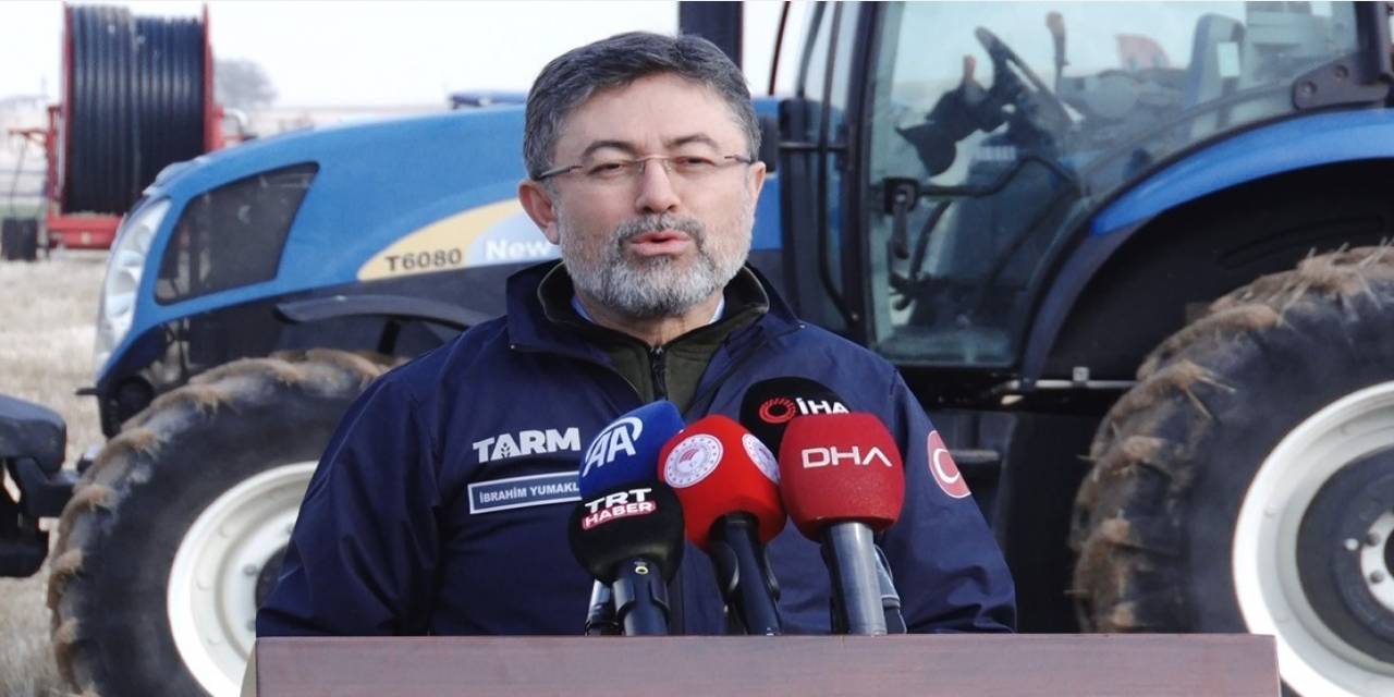 Bakan Yumaklı: "Ata Tohumlarımızın Üretiminin Veya Satışının Yasaklanması Diye Bir Şey Yok"
