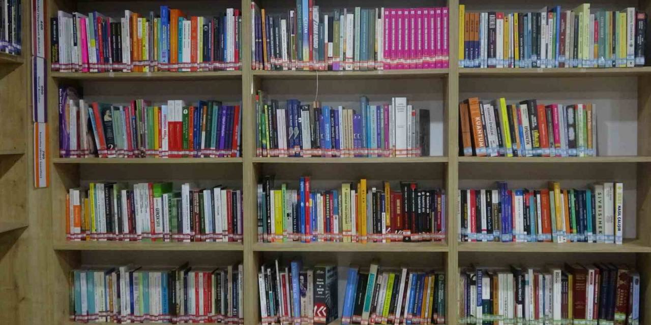 Hükümlü Ve Tutukluların Hayatını Değiştirecek Kütüphane