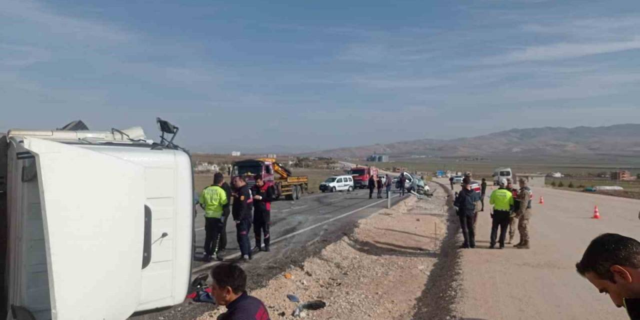 Siirt’te Zincirleme Kaza: 1 Ölü, 3 Yaralı