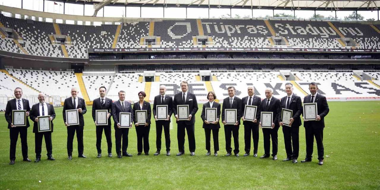 Hasan Arat: “Futbolu, Samet Aybaba Ve Feyyaz Uçar İle Konuşacaksınız”