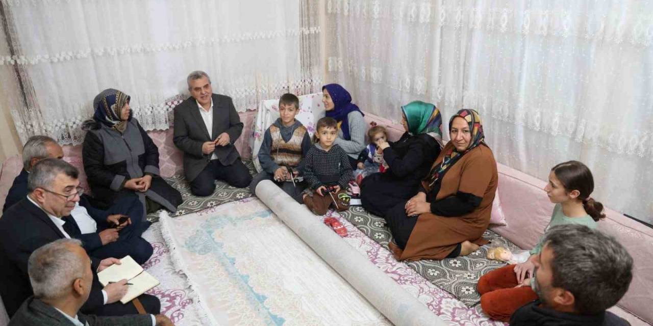 Beyazgül Ev Ziyaretlerini Suruç’ta Sürdürdü