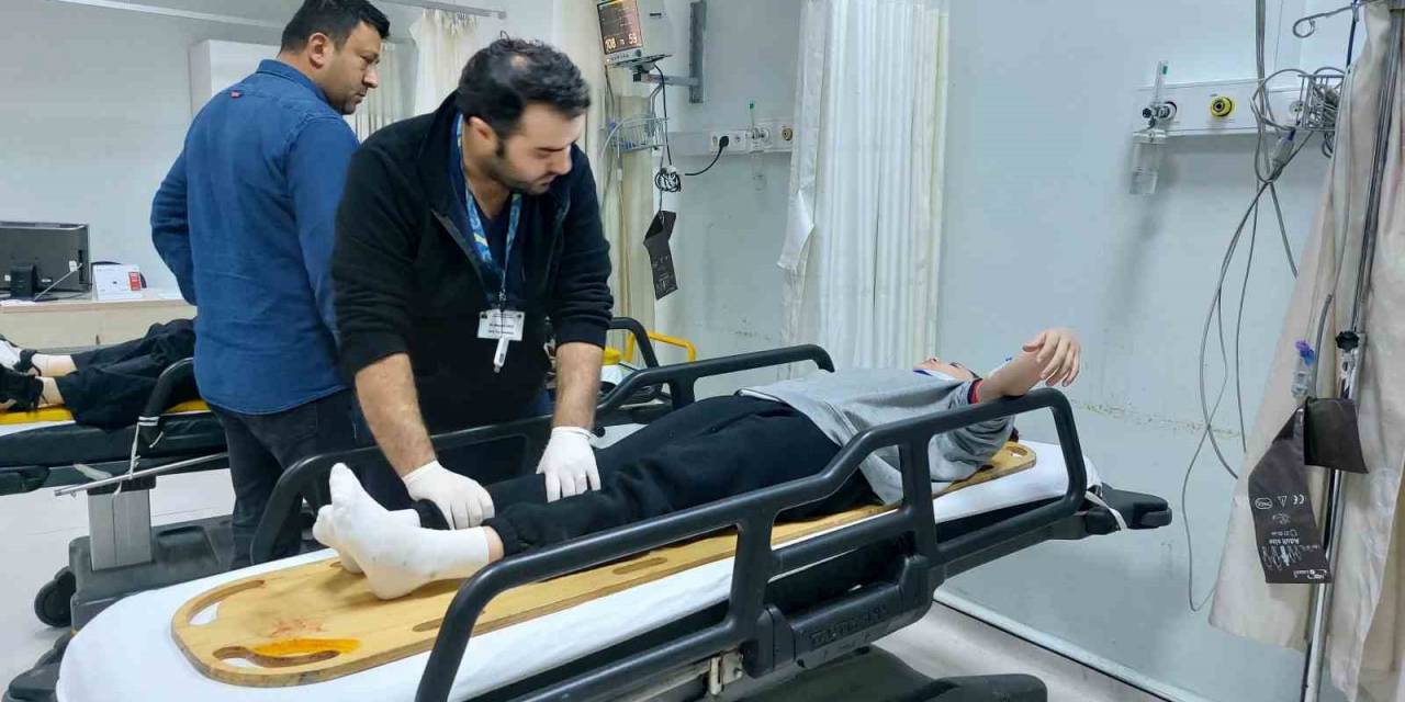Samsun’da Otomobilin Çarptığı Anne Ve Kızı Hastanelik Oldu
