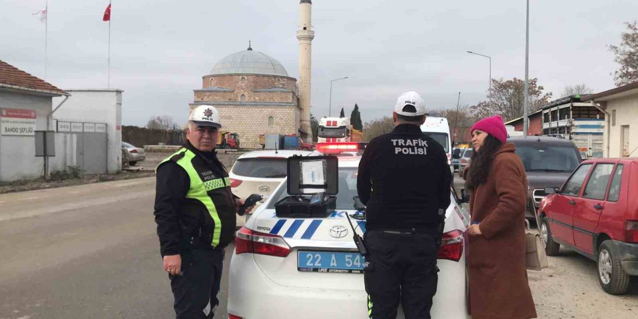 Edirne’de İki Otomobilin Çarpışması Sonucu Bir Kişi Yaralandı