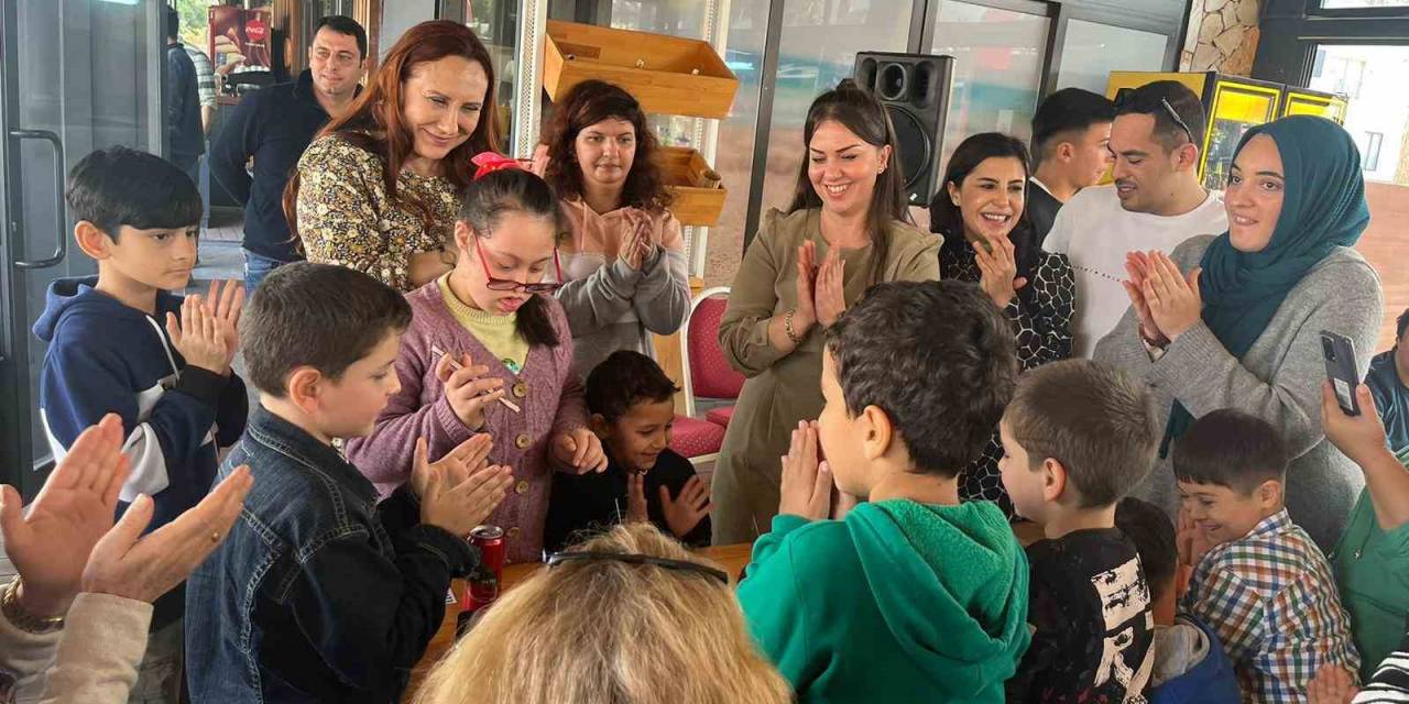 Başkan Topaloğlu:"Engelliler İçin Elimizden Gelen Tüm İmkanları Kullanmamız Gerekiyor"