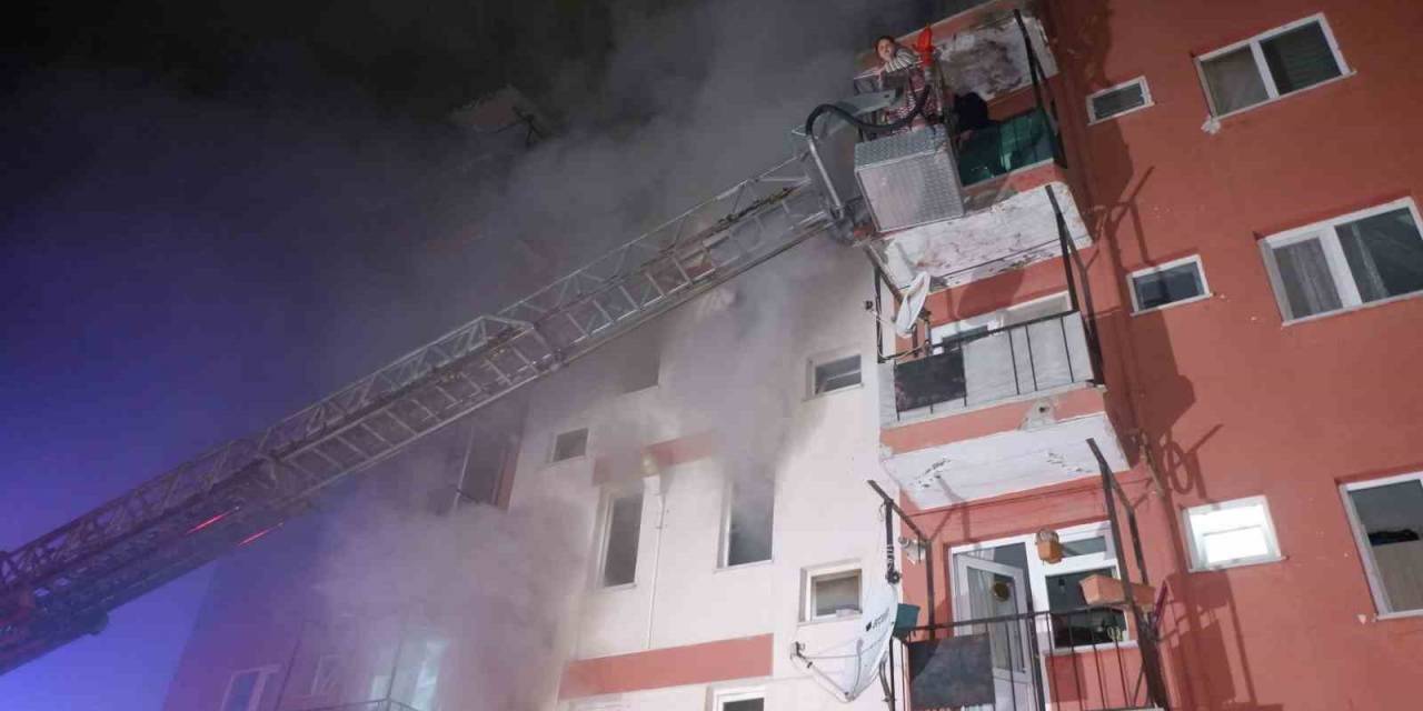 Edirne’de Can Pazarı: Yangında Mahsur Kalanları Kurtarmak İçin Saniyelerle Yarıştılar
